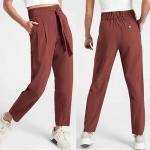 Athleta Rust Cropped Pants Size 12 Athleisure Travel Minimalist